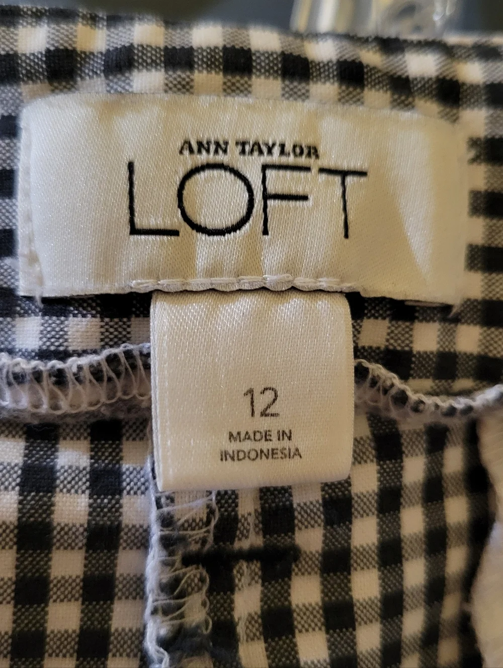 LOFT Black & White Gingham Shorts | Women’s Size 12 - Picture 3 of 4